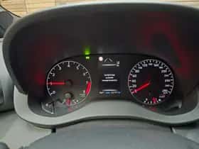 Toyota Yaris (2021) thumbnail 12