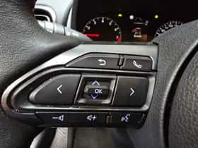 Toyota Yaris (2021) thumbnail 10