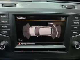 Volkswagen Golf (2015) thumbnail 15