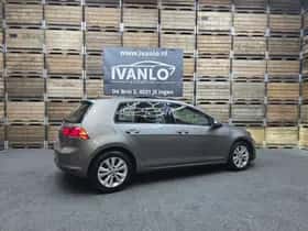 Volkswagen Golf (2015) thumbnail 17