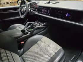 Porsche Cayenne (2024) thumbnail 9