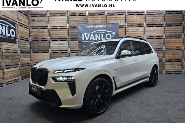 BMW X7 (2025) thumbnail 1