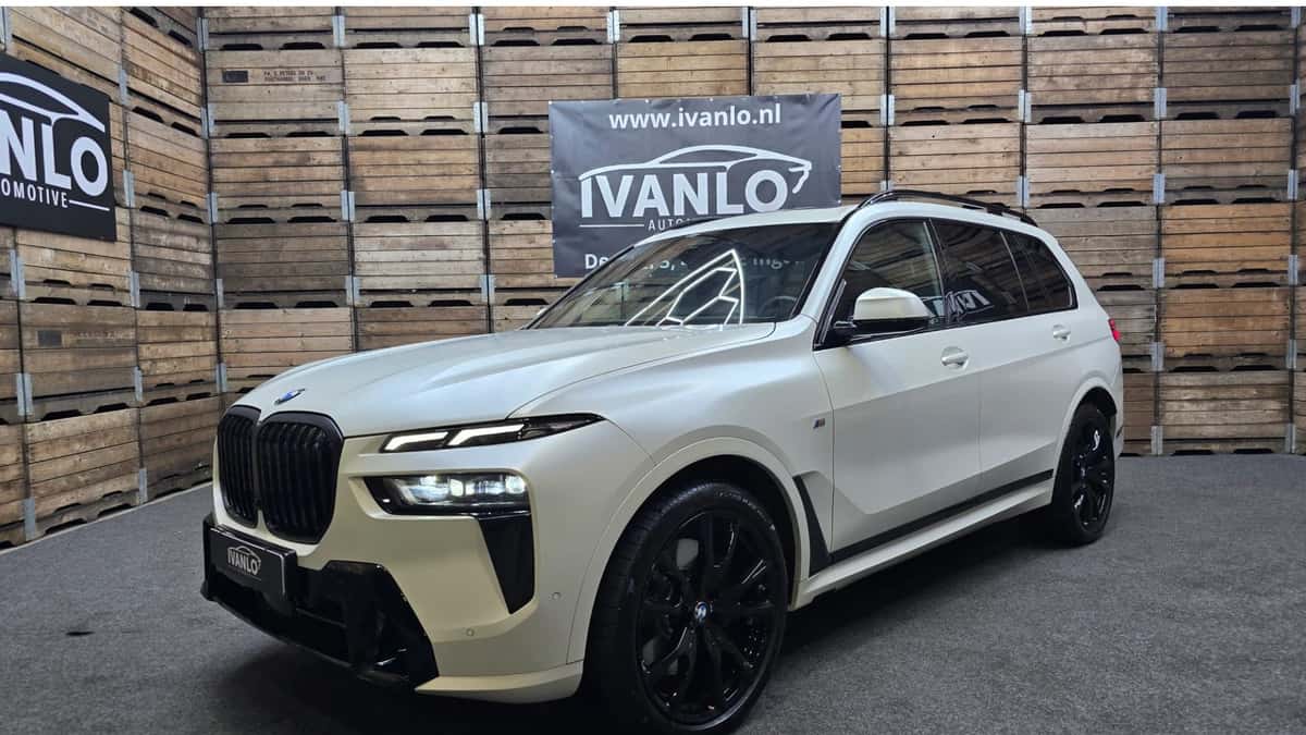 BMW X7 (2025) — foto 1