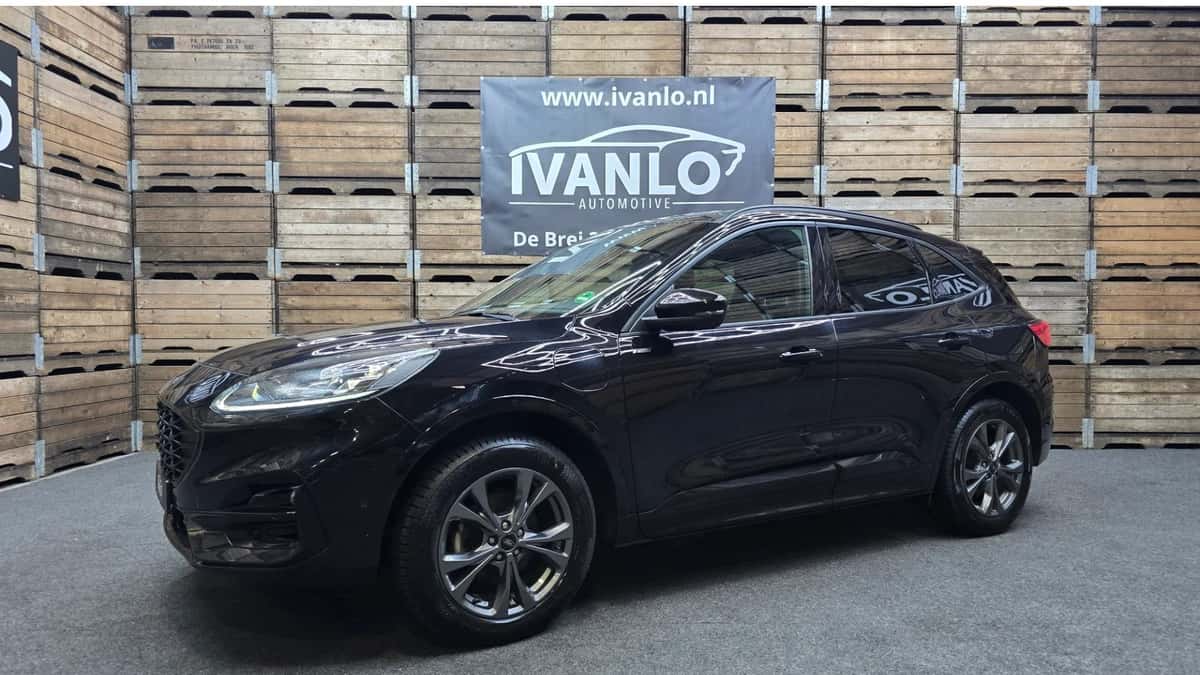Ford Kuga (2023) — foto 1
