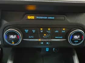 Ford Focus (2018) thumbnail 12