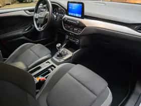 Ford Focus (2018) thumbnail 8