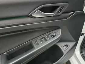 Volkswagen Golf (2021) thumbnail 4
