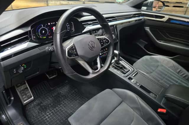 Volkswagen Arteon (2022) thumbnail 3