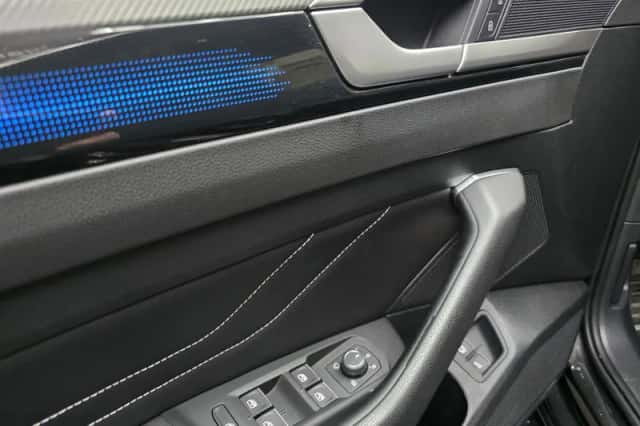 Volkswagen Arteon (2022) thumbnail 4
