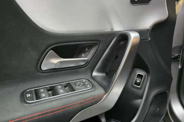 Mercedes-Benz CLA-Klasse (2019) thumbnail 6