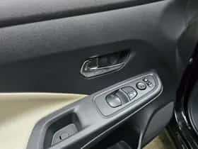Nissan Micra (2018) thumbnail 4