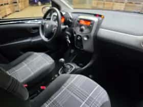Peugeot 108 (2018) thumbnail 7