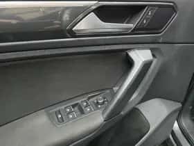 Volkswagen Tiguan (2018) thumbnail 4
