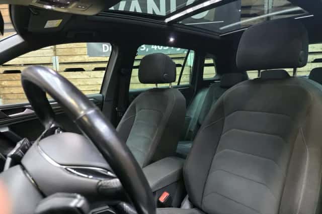 Volkswagen Tiguan (2018) thumbnail 6