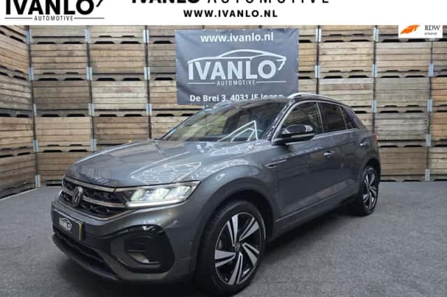 Volkswagen T-Roc (2023) thumbnail 1