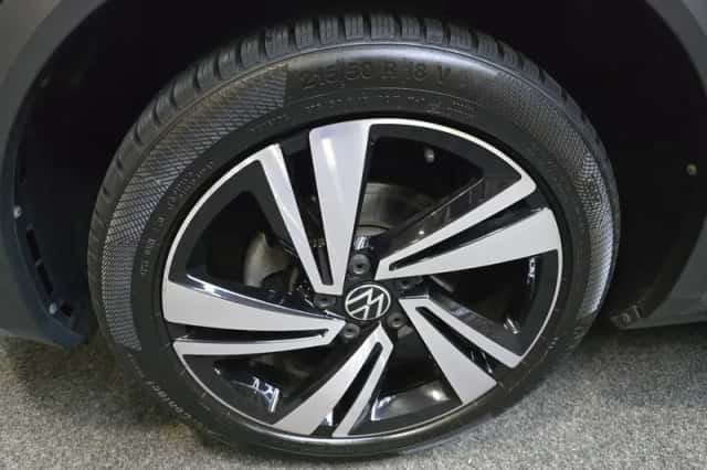 Volkswagen T-Roc (2023) thumbnail 2