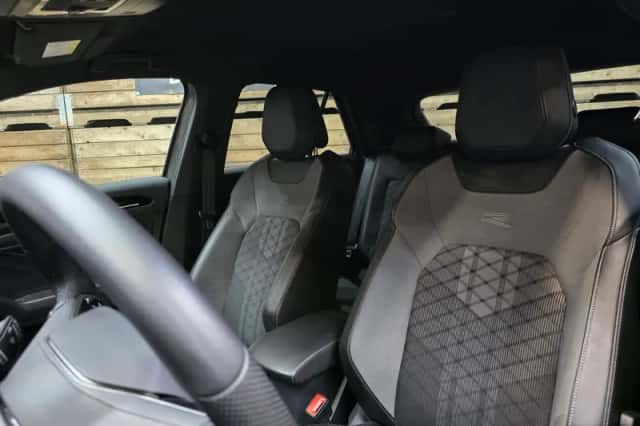Volkswagen T-Roc (2023) thumbnail 6