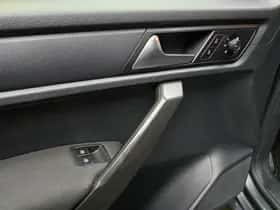 Volkswagen Caddy (2017) thumbnail 4