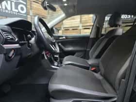 Volkswagen T-Cross (2019) thumbnail 5
