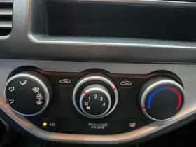 Kia Picanto (2014) thumbnail 11