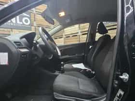 Kia Picanto (2014) thumbnail 5