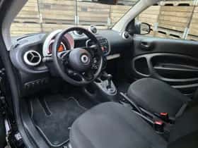 Smart Fortwo (2015) thumbnail 3