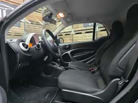 Smart Fortwo (2015) thumbnail 5