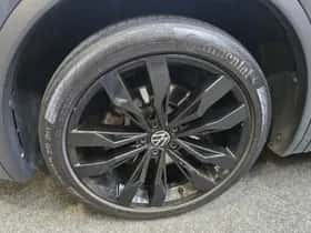 Volkswagen Tiguan (2022) thumbnail 2