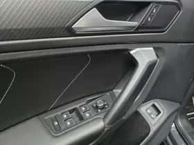 Volkswagen Tiguan (2022) thumbnail 4