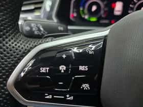 Volkswagen Tiguan (2022) thumbnail 9
