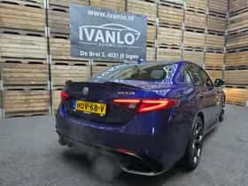 Alfa Romeo Giulia (2016) thumbnail 20