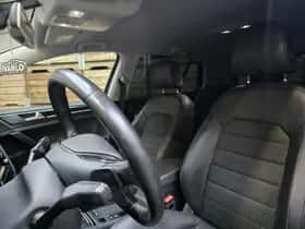 Volkswagen Golf (2013) thumbnail 6