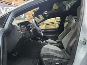 Volkswagen Golf (2025) thumbnail 5
