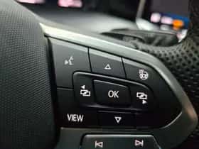 Volkswagen Golf (2025) thumbnail 10