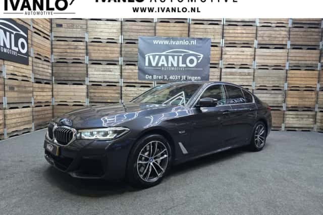 BMW 5-Serie (2023) thumbnail 1