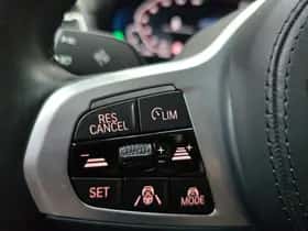 BMW iX3 (2023) thumbnail 9