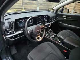 Kia Sportage (2023) thumbnail 3