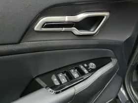 Kia Sportage (2023) thumbnail 4