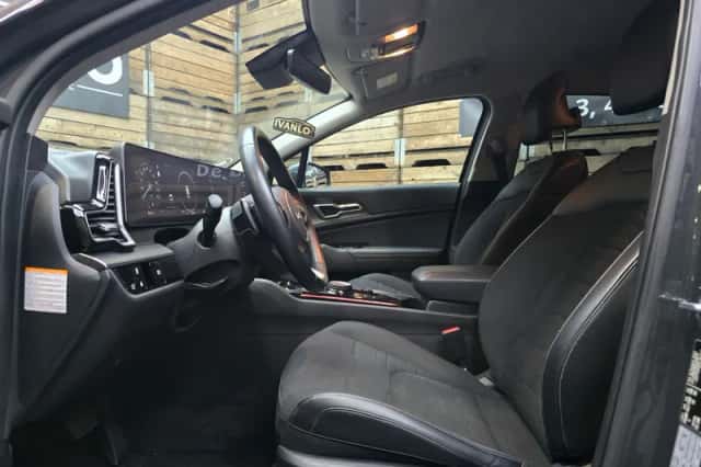 Kia Sportage (2023) thumbnail 5