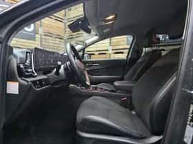 Kia Sportage (2023) thumbnail 5