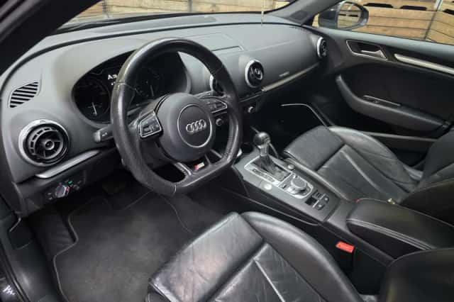 Audi A3 (2015) thumbnail 3