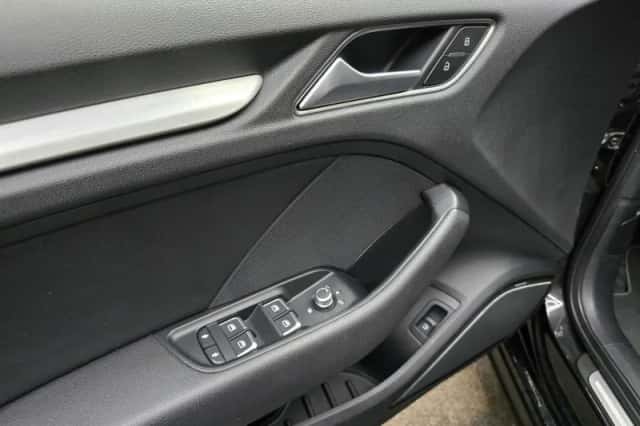 Audi A3 (2015) thumbnail 4