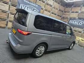 Volkswagen Multivan (2024) thumbnail 19