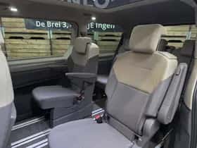 Volkswagen Multivan (2024) thumbnail 7