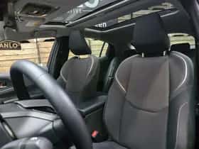 Toyota Prius (2024) thumbnail 6
