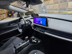 Toyota Prius (2024) thumbnail 8