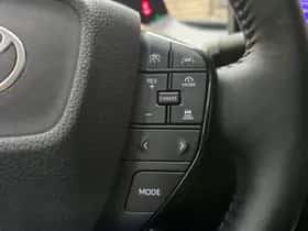 Toyota Prius (2024) thumbnail 10
