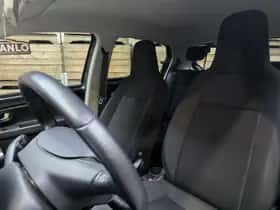SEAT Mii (2012) thumbnail 6