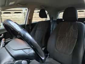 Kia Picanto (2014) thumbnail 6
