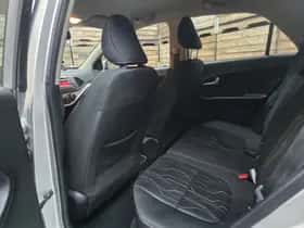 Kia Picanto (2014) thumbnail 7
